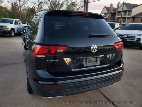 Used 2021 Volkswagen Tiguan S image 8