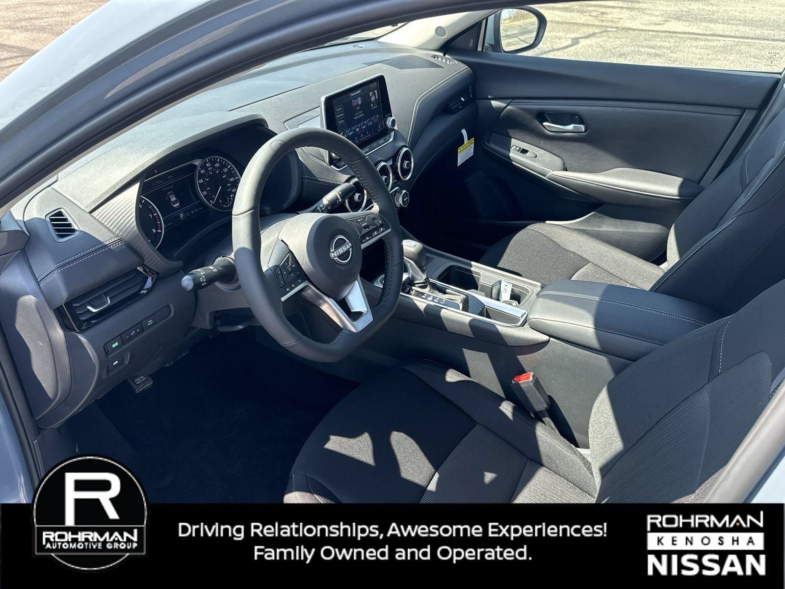 Used 2025 Nissan Sentra SV w/ All-Weather Package FWD image 5