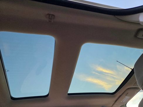 Used 2010 Ford Edge Limited image 33