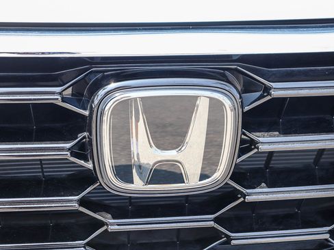 Used 2026 Honda CR-V EX-L image 4