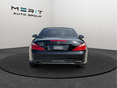 Used 2015 Mercedes-Benz SL 550 image 8