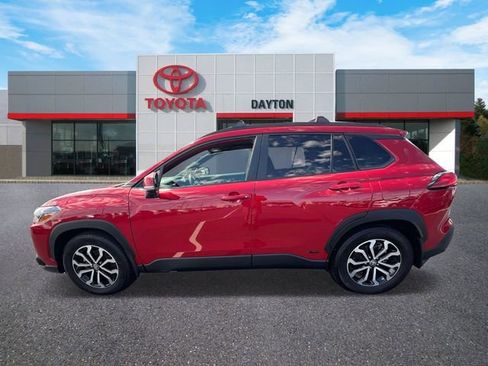 Used 2024 Toyota Corolla Cross AWD Hybrid w/ Moonroof Package image 6