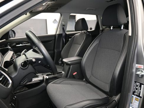 Used 2024 Kia Seltos S image 10