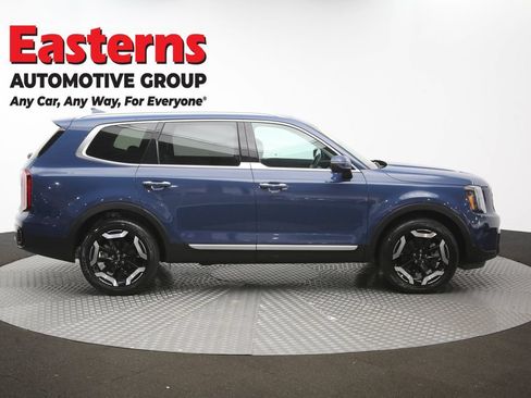 Used 2025 Kia Telluride S FWD image 47