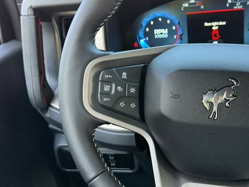 New 2026 Ford Bronco Outer Banks w/ Sasquatch Package AWD/4WD image 18