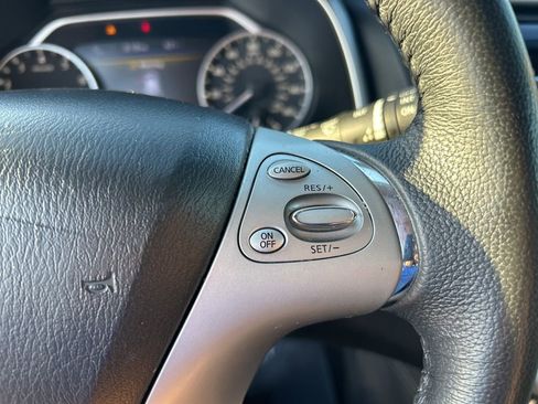 Used 2018 Nissan Murano SV FWD image 41