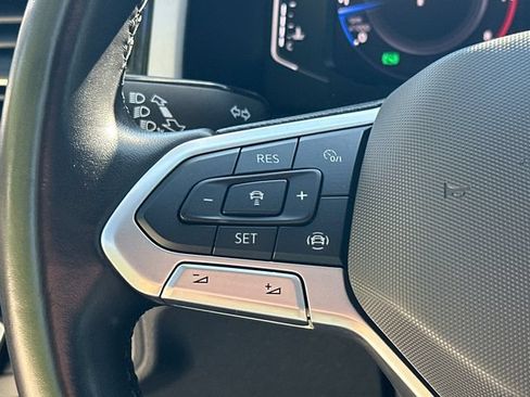Used 2020 Volkswagen Atlas Cross Sport SEL AWD/4WD image 28