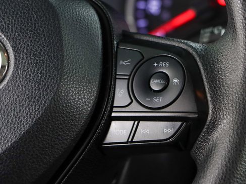 Used 2019 Toyota RAV4 XLE image 14