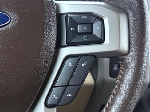 Used 2019 Ford F150 Lariat image 15