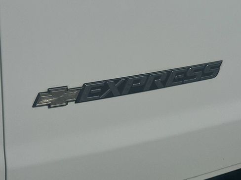 Used 2021 Chevrolet Express 2500 Extended w/ Driver Convenience Package RWD image 31