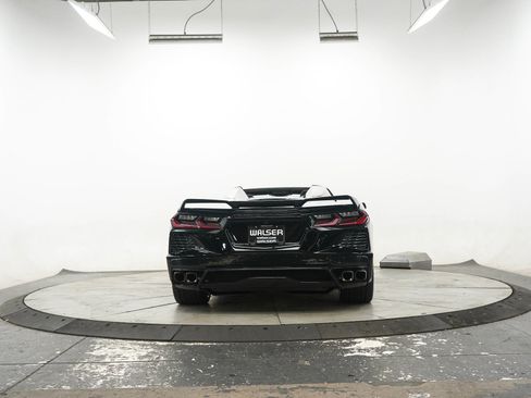 Used 2021 Chevrolet Corvette Stingray Preferred Conv w/ Z51 Performance Package RWD image 12
