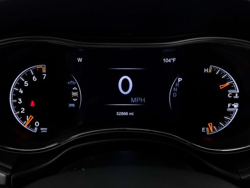 Used 2019 Jeep Grand Cherokee Altitude RWD image 35