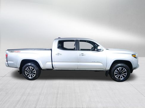 Used 2023 Toyota Tacoma TRD Sport w/ TRD Premium Sport Package AWD/4WD image 8