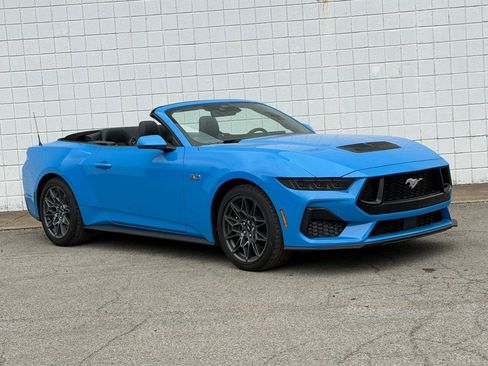 New 2025 Ford Mustang GT Premium w/ GT Performance Package RWD image 29