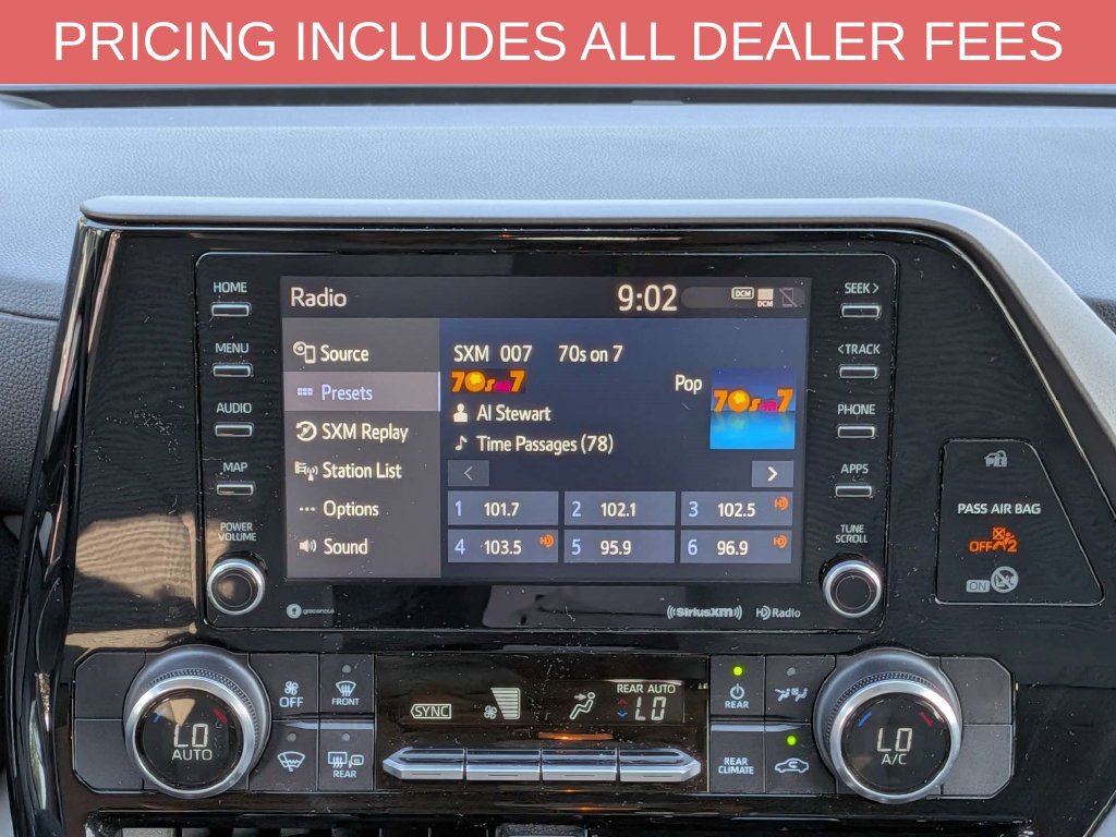 Used 2022 Toyota Highlander LE FWD image 19