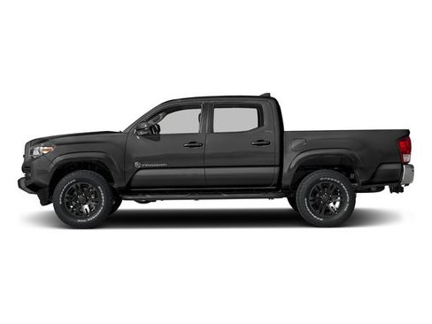 Used 2016 Toyota Tacoma SR5 w/ Towing Package RWD image 3