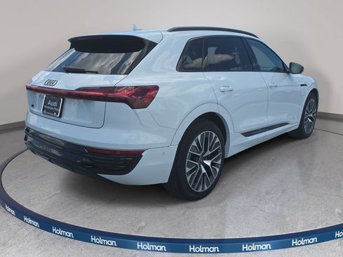 Used 2024 Audi Q8 e-tron Prestige w/ Prestige Package AWD/4WD image 8