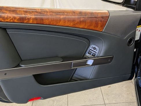 Used 2008 Aston Martin DB9 Volante image 22