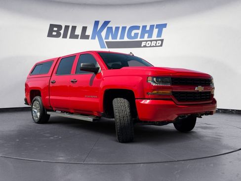 Used 2018 Chevrolet Silverado 1500 Custom w/ Custom Value Package AWD/4WD image 7