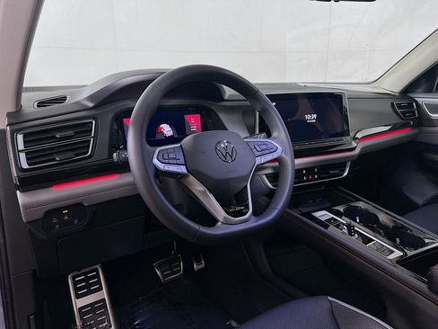 New 2026 Volkswagen Atlas Peak Edition AWD/4WD image 9