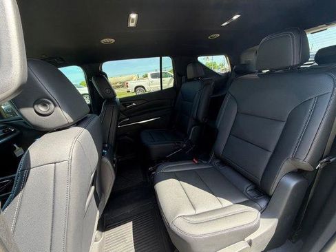 New 2026 Chevrolet Traverse LT w/ Driver Confidence Package FWD image 9