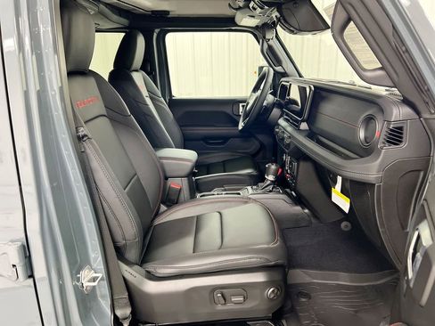 New 2026 Jeep Wrangler Unlimited Rubicon image 21