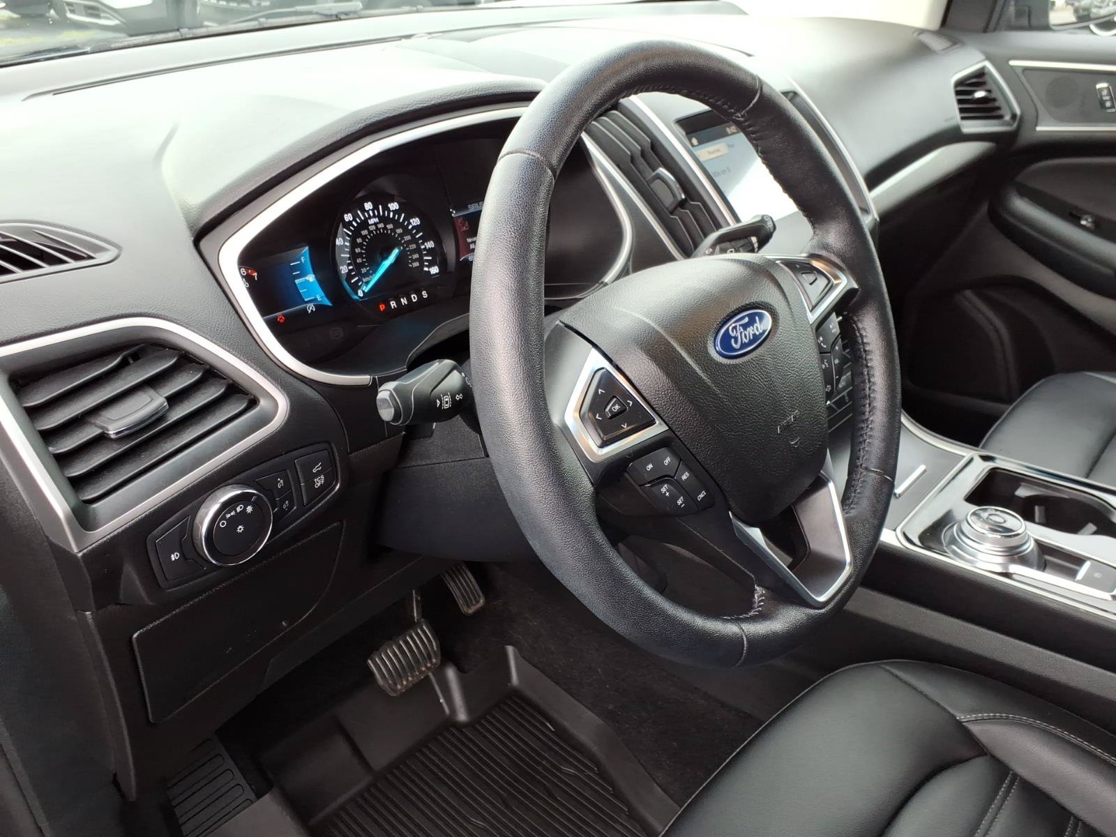Used 2019 Ford Edge SEL w/ Equipment Group 201A FWD image 17