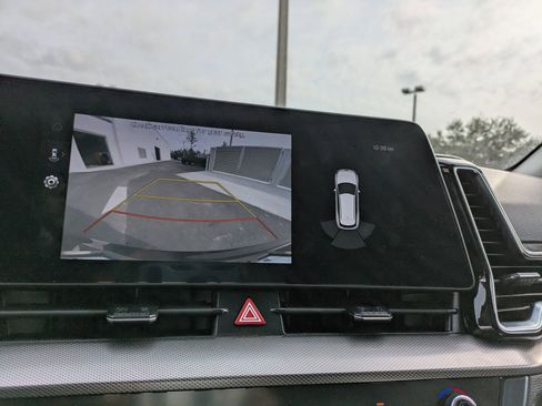 Certified 2025 Kia Sportage SX image 24