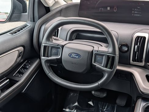 Used 2025 Ford Expedition Active RWD image 20