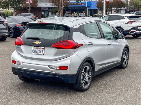 Used 2019 Chevrolet Bolt Premier w/ Infotainment Package image 4