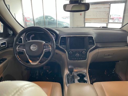 Used 2018 Jeep Grand Cherokee Limited w/ Trailer Tow Group IV image 22