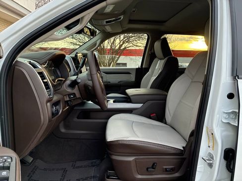 New 2026 RAM 2500 Laramie AWD/4WD image 10
