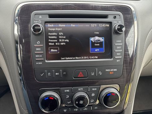 Used 2016 Buick Enclave Premium w/ Experience Buick Package FWD image 18