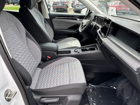 New 2025 Volkswagen Tiguan S image 14