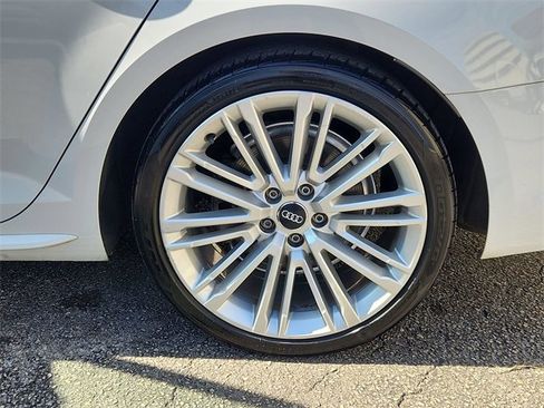 Used 2018 Audi A4 2.0T Ultra Premium Plus w/ Premium Plus Package image 34
