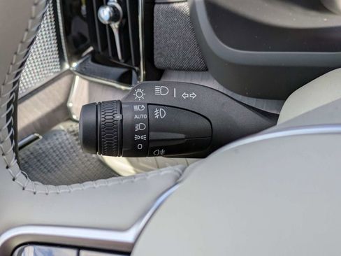 New 2026 Volvo XC90 T8 Ultra w/ Protection Package Premier AWD/4WD image 40