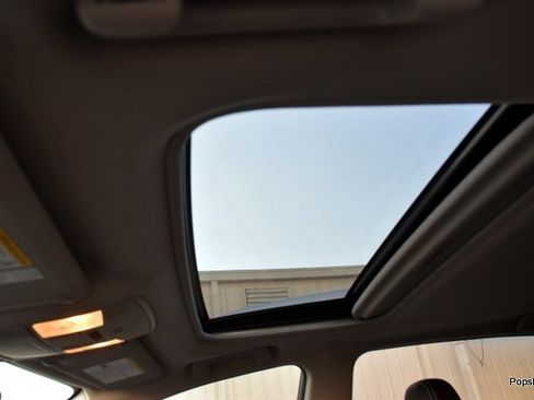 Used 2016 Toyota RAV4 Limited image 11