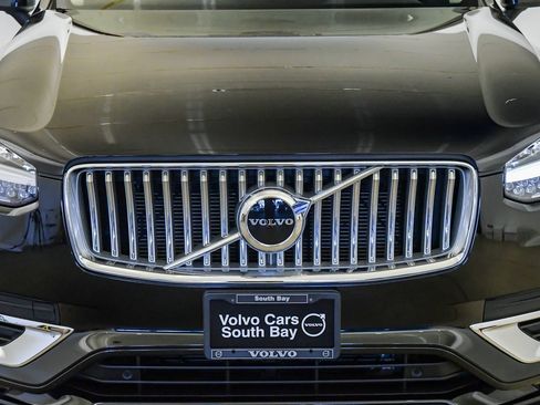 Certified 2025 Volvo XC90 B5 Core w/ Protection Package Premier AWD/4WD image 8