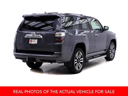 Certified 2022 Toyota 4Runner Limited AWD/4WD image 2