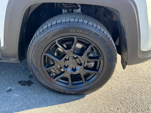 Used 2019 Jeep Renegade Altitude w/ Quick Order Package 2XM image 30