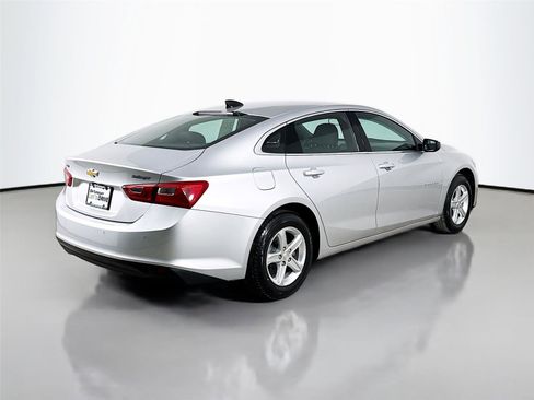 Used 2021 Chevrolet Malibu LS image 8