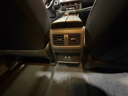 Certified 2025 Nissan Rogue SV AWD/4WD image 32