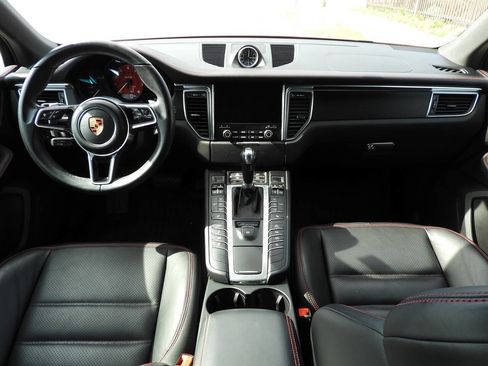 Used 2018 Porsche Macan GTS AWD/4WD image 21