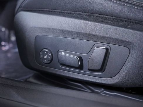 Used 2026 BMW 430i Coupe w/ M Sport Package RWD image 8