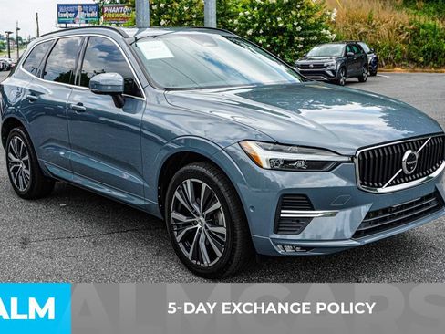 Used 2022 Volvo XC60 B5 Momentum w/ Advanced Package FWD image 4