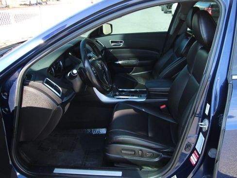 Used 2019 Acura TLX FWD image 9