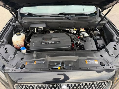 Used 2019 Lincoln Nautilus Reserve image 27