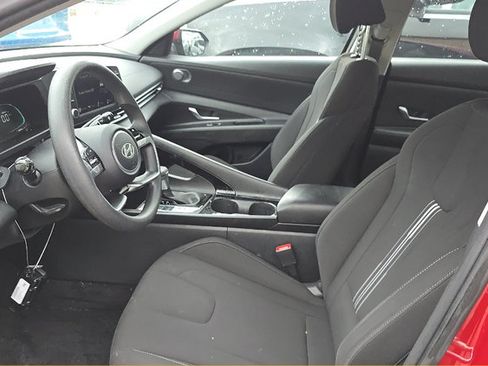 Certified 2025 Hyundai Elantra Hybrid FWD image 5