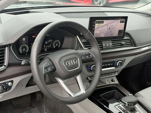 Used 2021 Audi Q5 e Prestige w/ Prestige Package AWD/4WD image 25