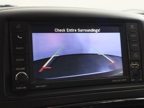 Used 2019 Dodge Grand Caravan SE image 30